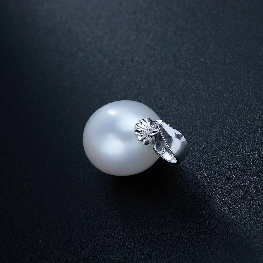 Pendentif en perles pour femme - Pearl Trim Chain avis et prix